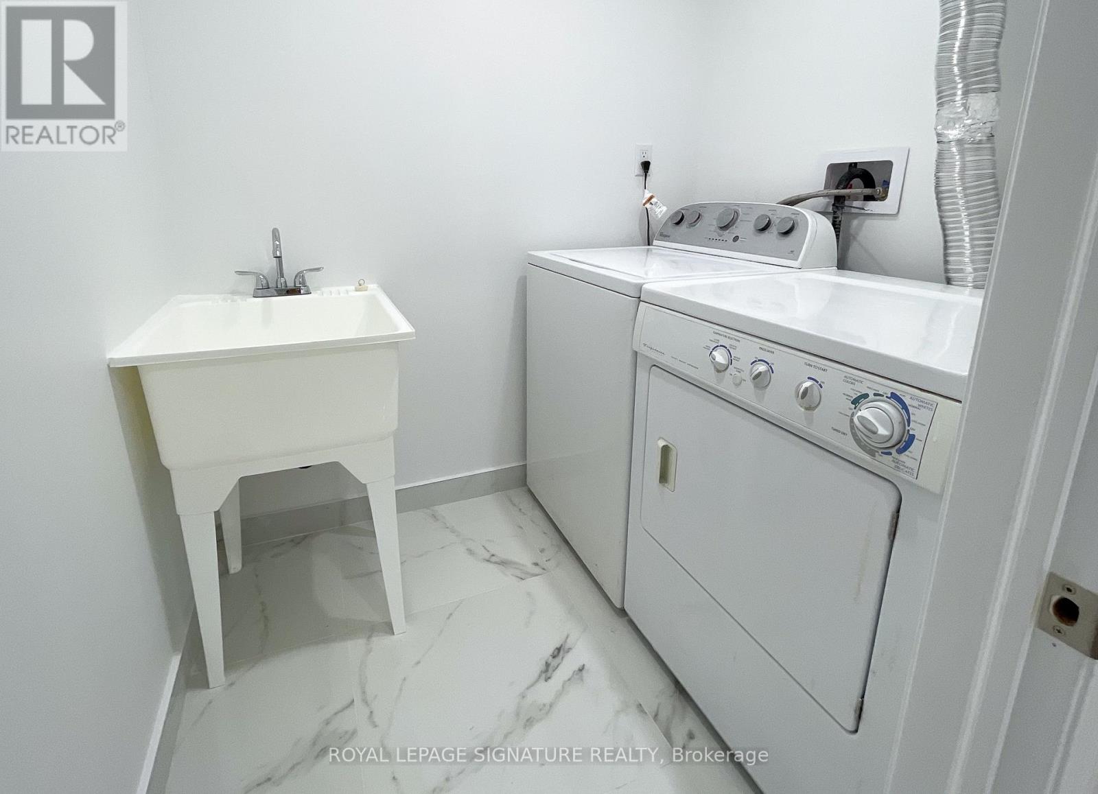 12 Beaverton Road N, Richmond Hill, Ontario  L4C 3J7 - Photo 18 - N13142522