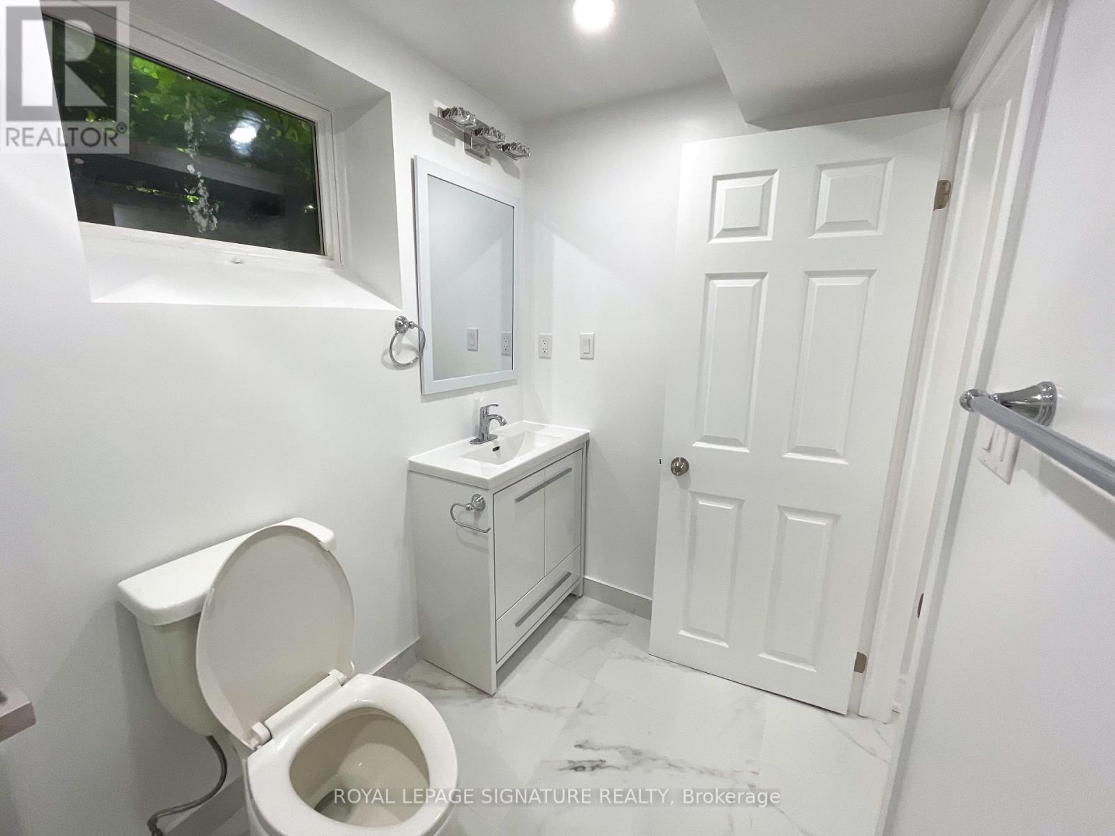 12 Beaverton Road N, Richmond Hill, Ontario  L4C 3J7 - Photo 20 - N13142522