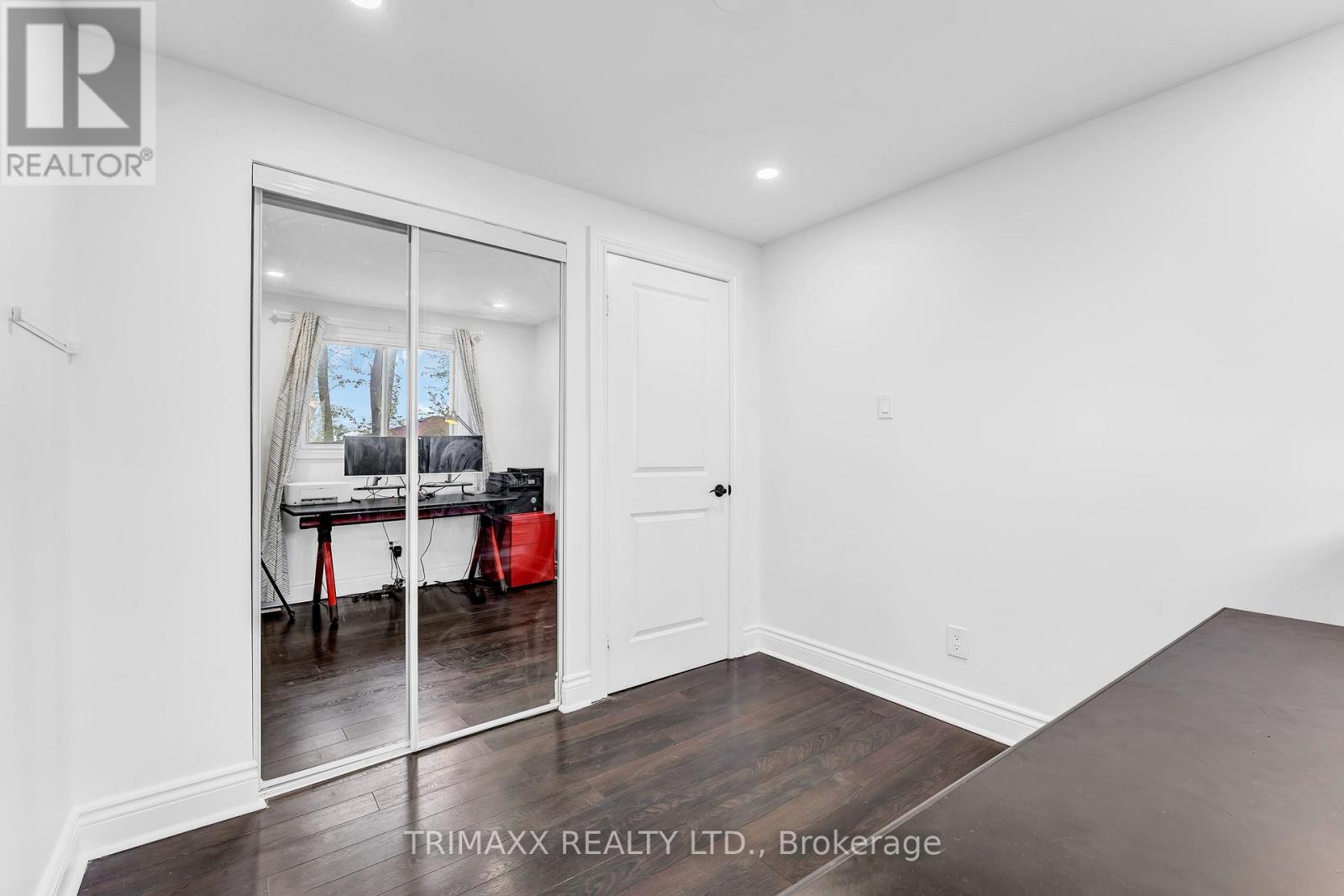 103 Robin Court, Barrie, Ontario  L4M 5L9 - Photo 27 - S13129008