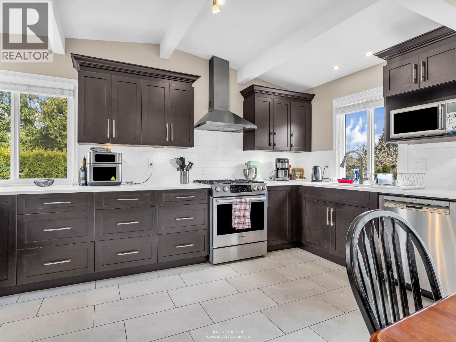 1975 ROUTLEY AVENUE, Port Coquitlam, British Columbia