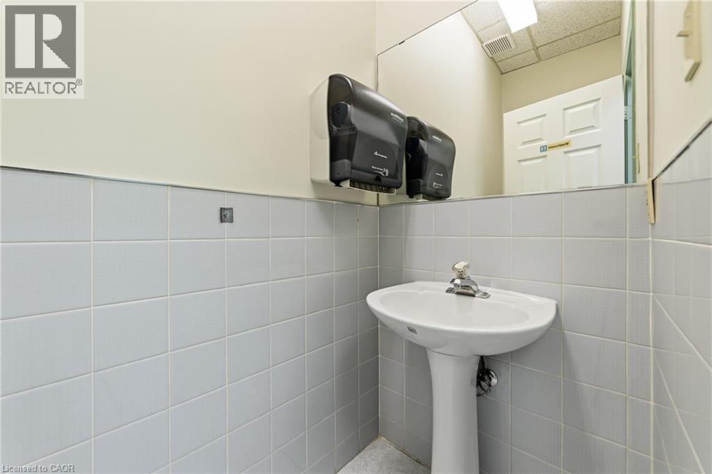 4136 Dundas Street W, Etobicoke, Ontario  M8X 1X3 - Photo 11 - 40831024