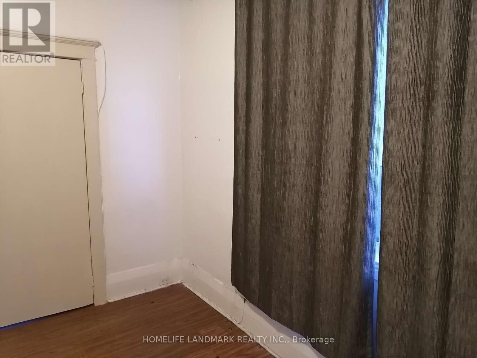 Main & Bsmt - 19 Armstrong Avenue, Toronto, Ontario  M6H 1V9 - Photo 6 - W13144626