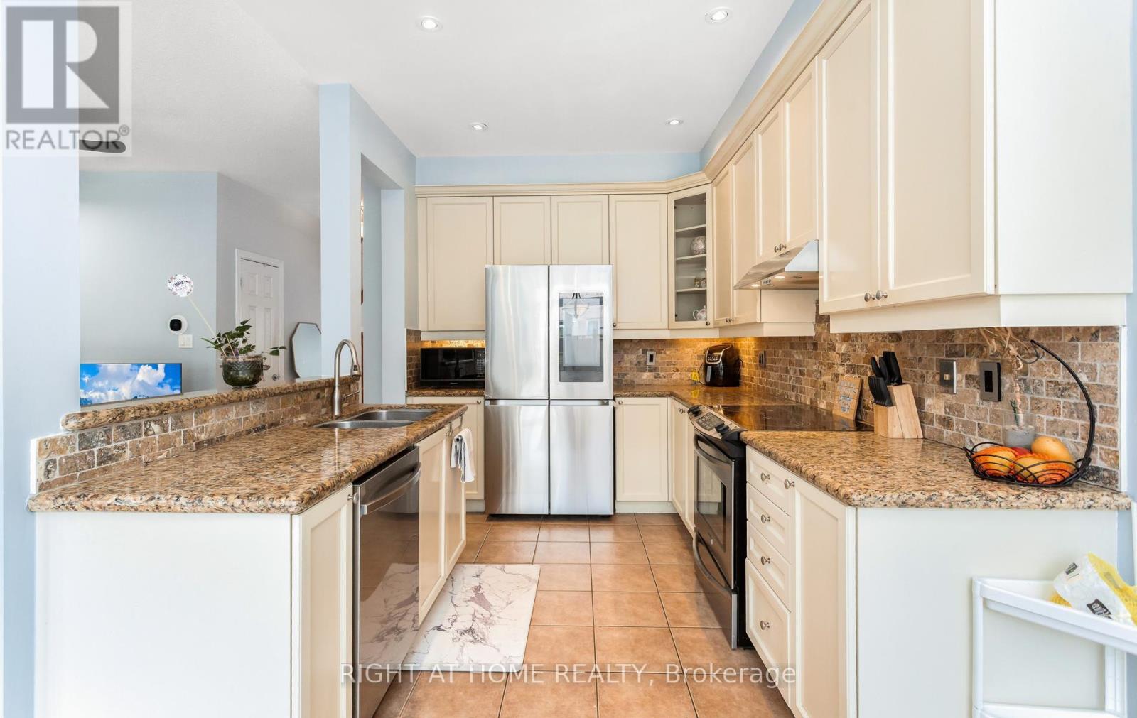 3852 Bloomington Crescent, Mississauga, Ontario  L5M 0A3 - Photo 17 - W13144632