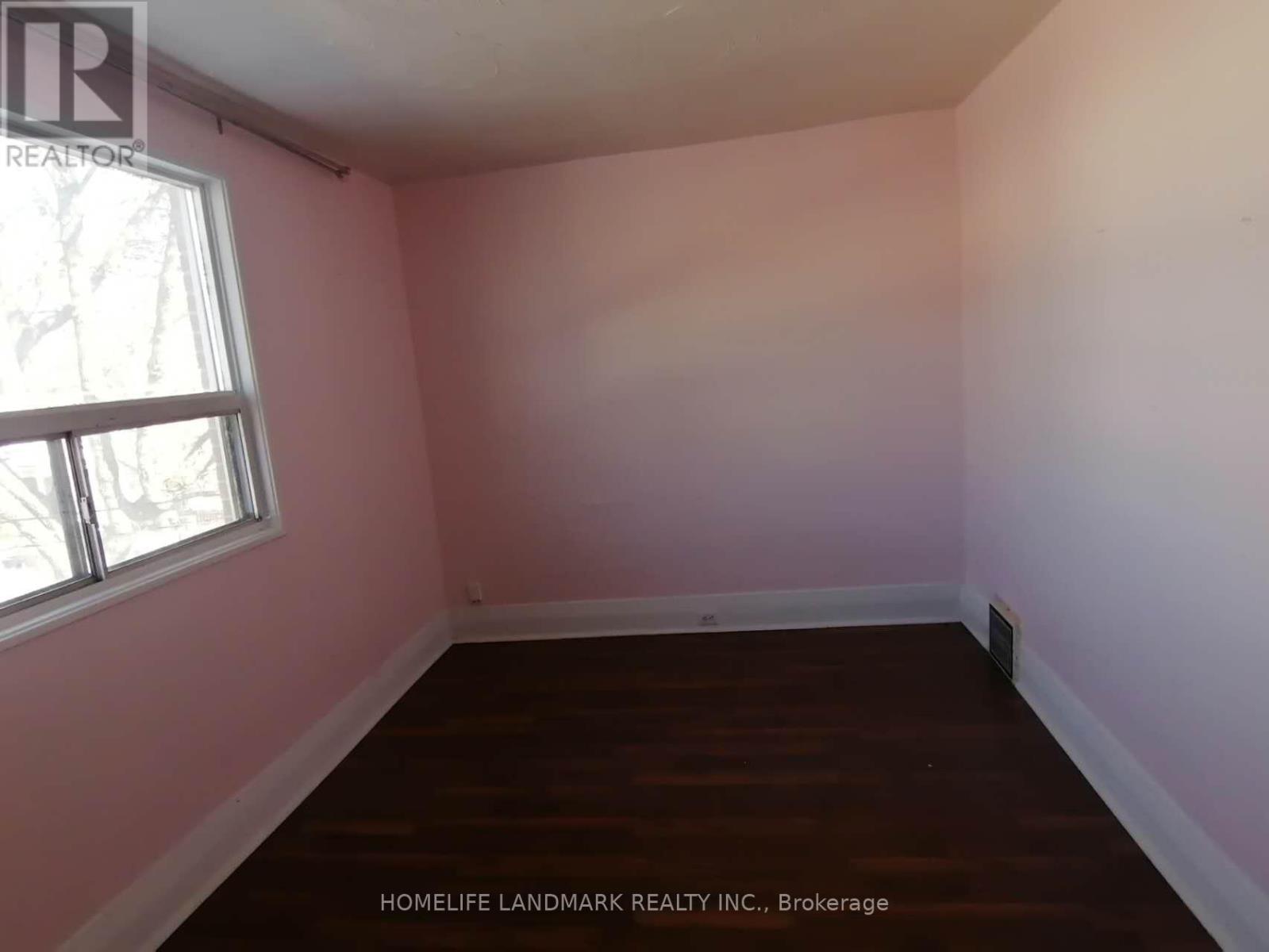 2nd Fl - 19 Armstrong Avenue, Toronto, Ontario  M6H 1V9 - Photo 2 - W13144650