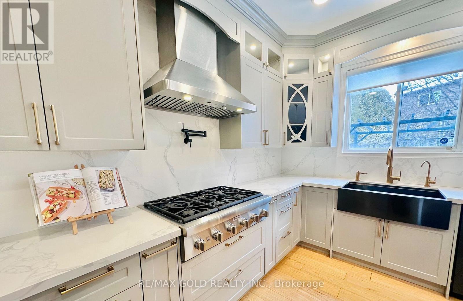 2293 Woodcrest Drive, Oakville, Ontario  L6M 4C5 - Photo 21 - W13144662