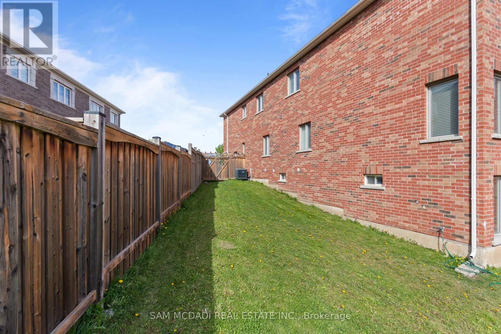 26 Montpelier Street, Brampton, Ontario  L6Y 6A6 - Photo 30 - W13144684