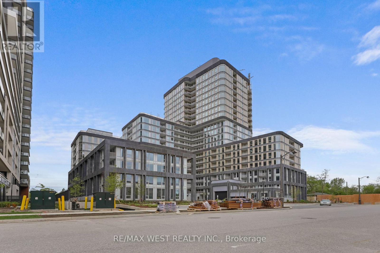 205 - 3240 William Coltson Avenue, Oakville, Ontario  L6X 0X1 - Photo 1 - W13144702