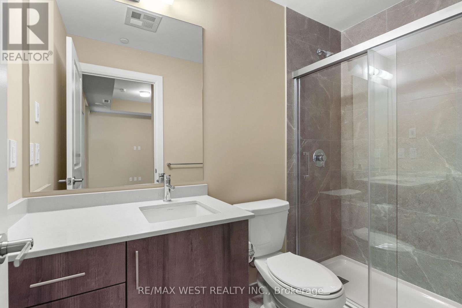 205 - 3240 William Coltson Avenue, Oakville, Ontario  L6X 0X1 - Photo 11 - W13144702