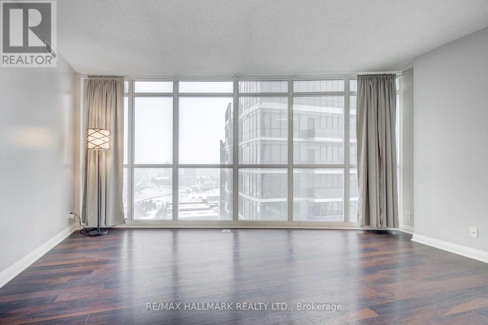 2002 - 5 Valhalla Inn Road, Toronto, Ontario  M9B 1S9 - Photo 10 - W13144718