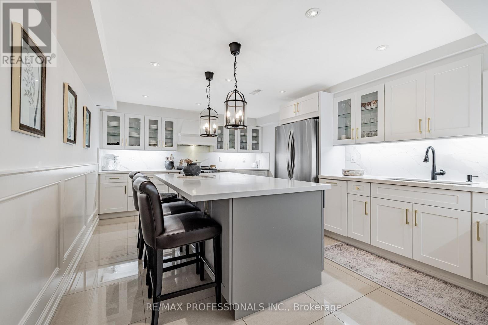 182 Gracefield Avenue, Toronto, Ontario  M6L 1L8 - Photo 14 - W13144724