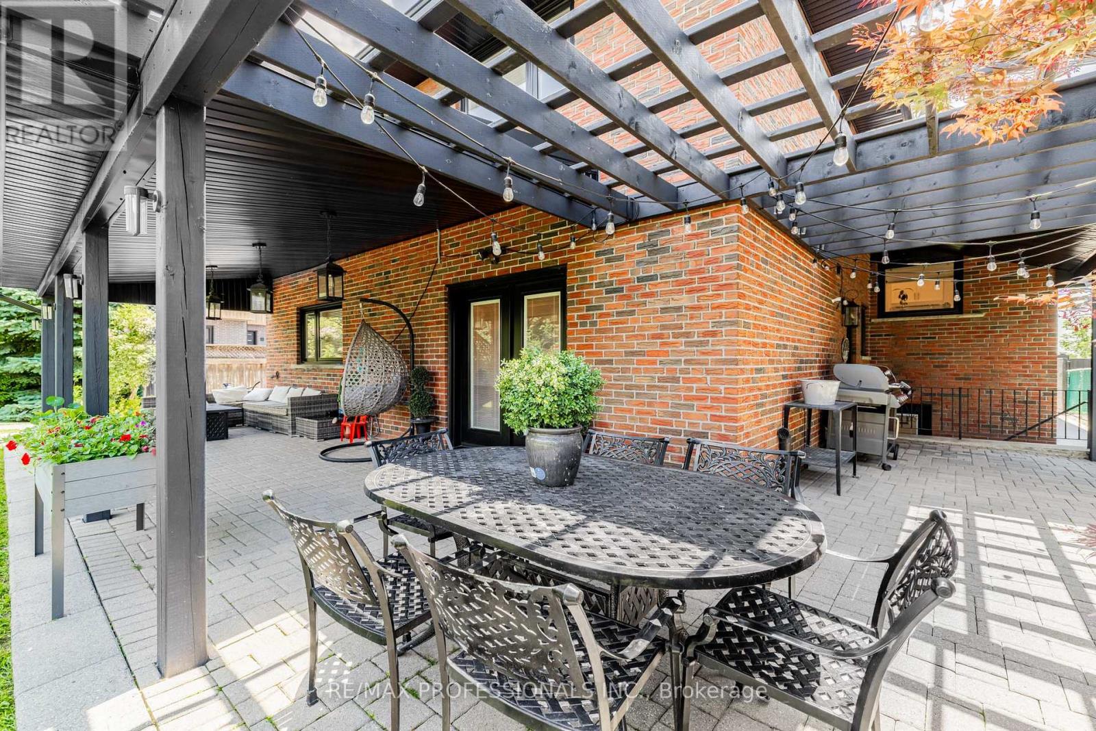 182 Gracefield Avenue, Toronto, Ontario  M6L 1L8 - Photo 31 - W13144724