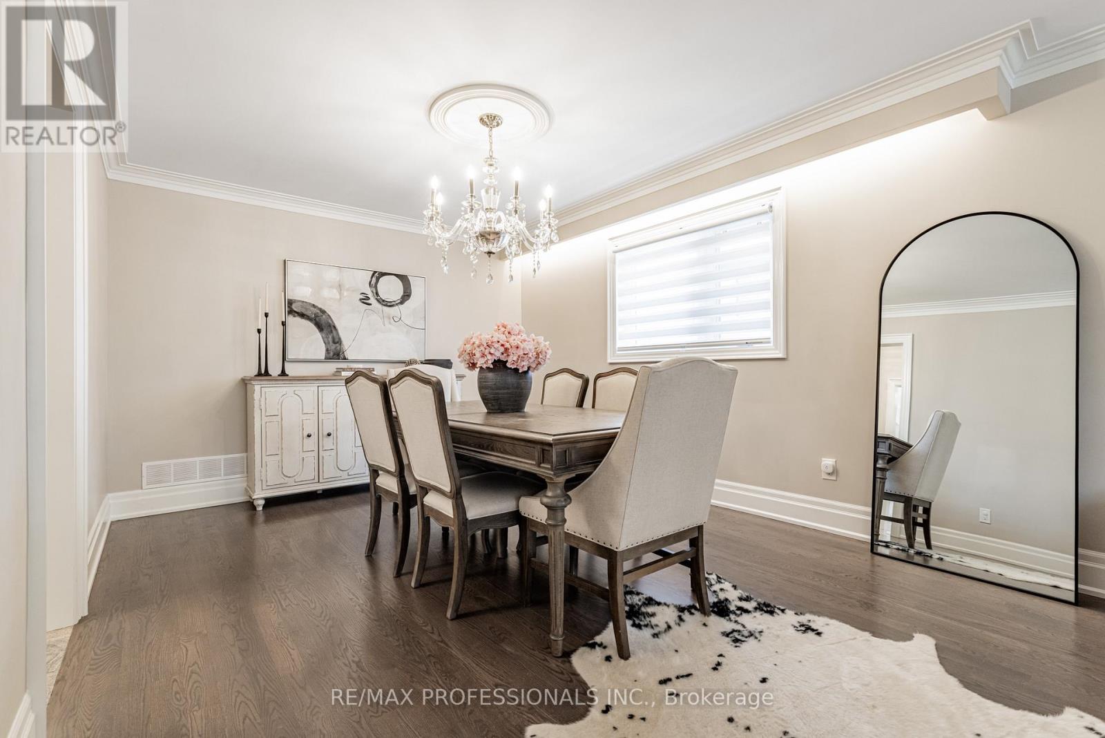 182 Gracefield Avenue, Toronto, Ontario  M6L 1L8 - Photo 7 - W13144724