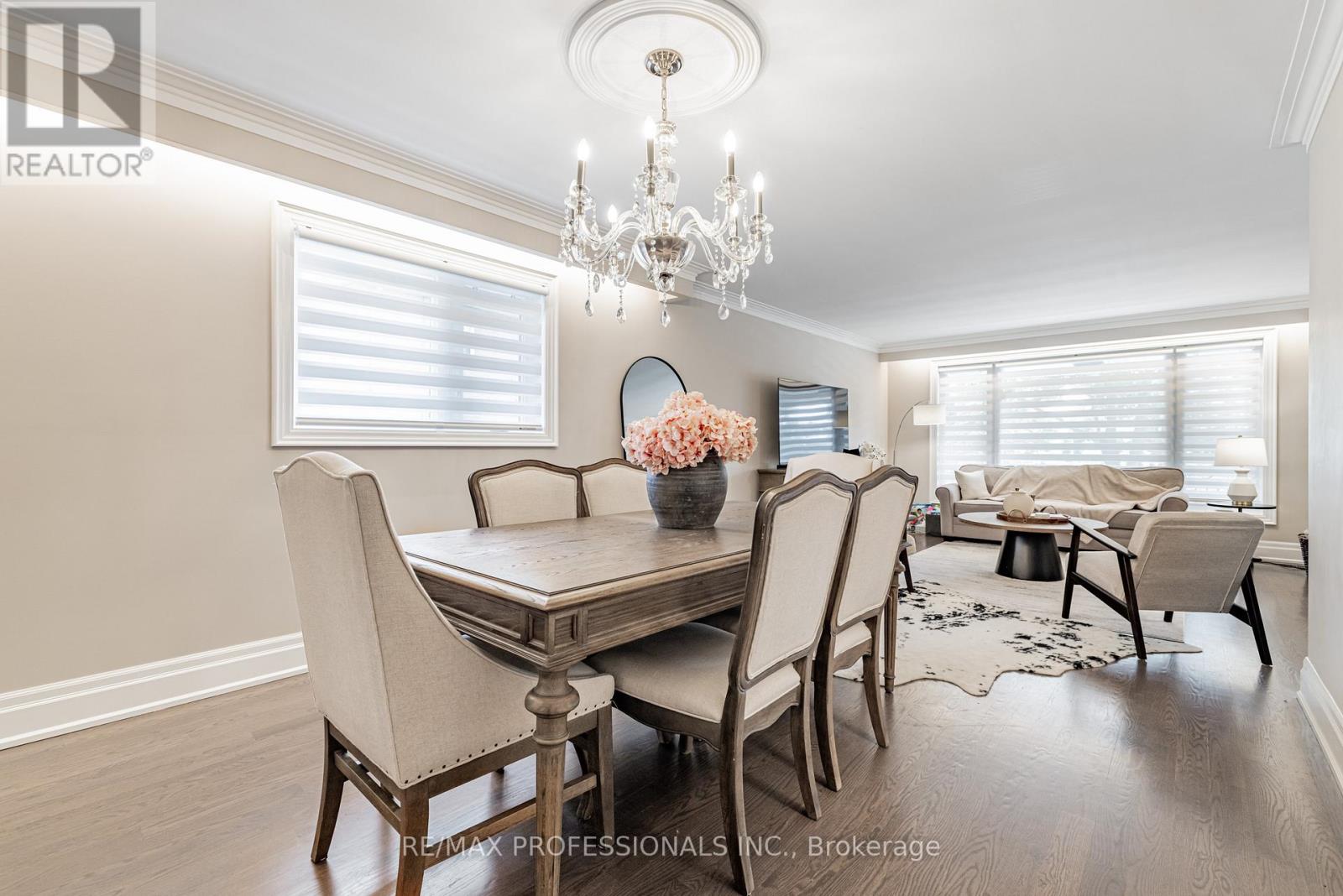 182 Gracefield Avenue, Toronto, Ontario  M6L 1L8 - Photo 8 - W13144724
