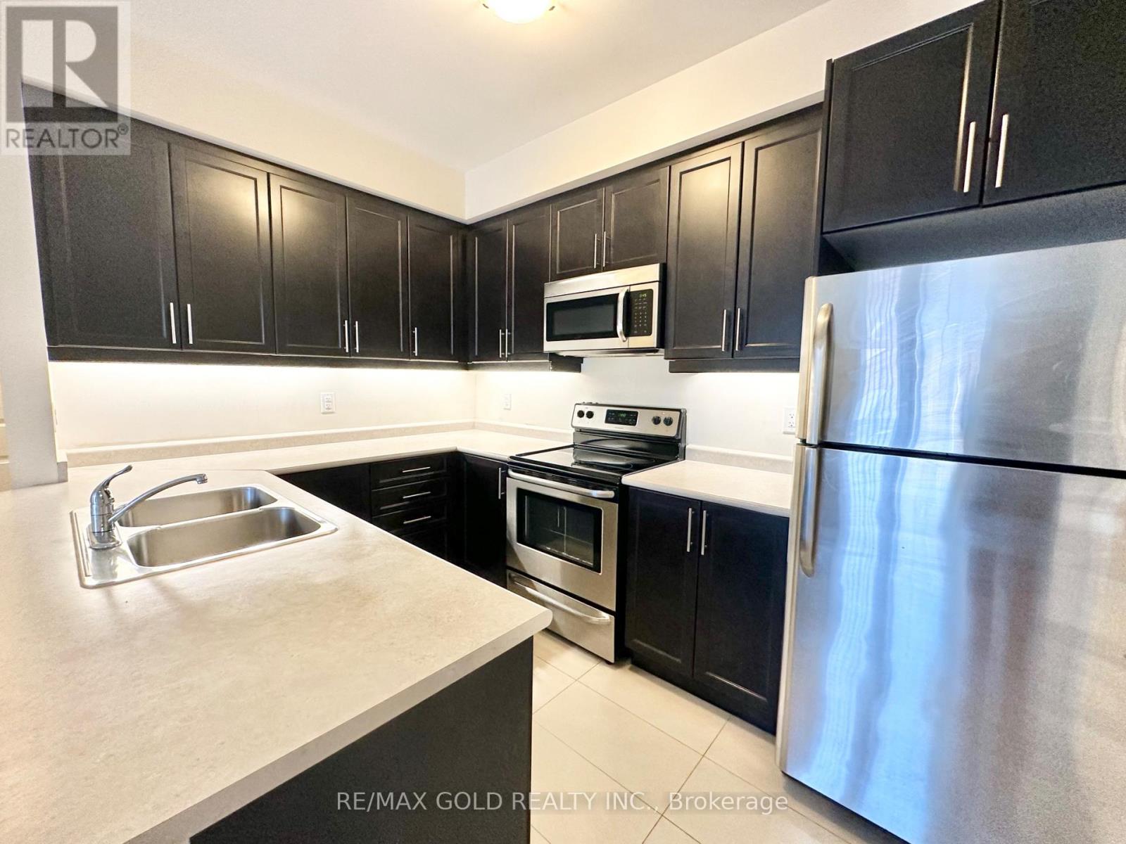 308 - 263 Georgian Drive, Oakville, Ontario  L6H 0L2 - Photo 11 - W13144736