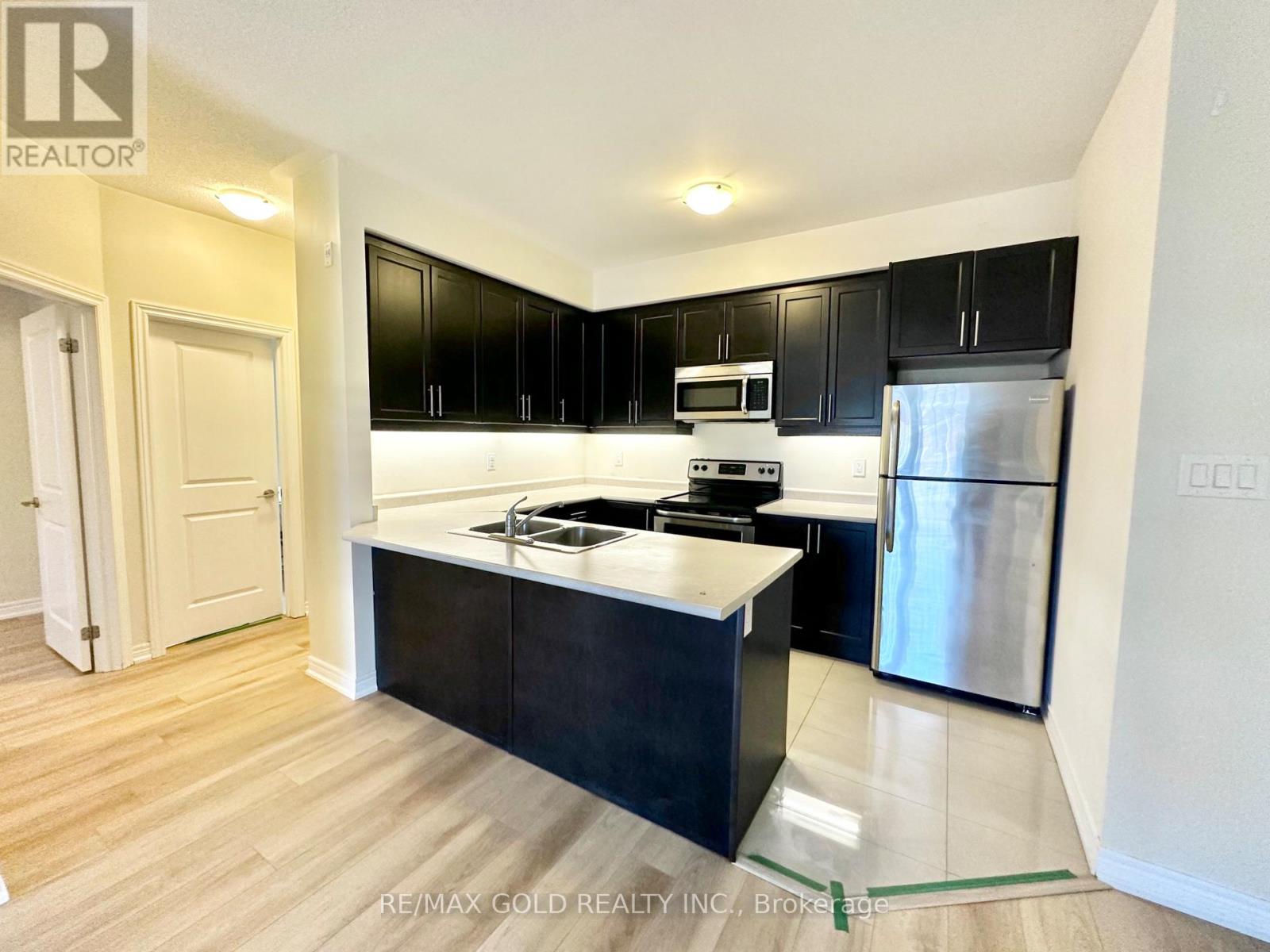 308 - 263 Georgian Drive, Oakville, Ontario  L6H 0L2 - Photo 12 - W13144736