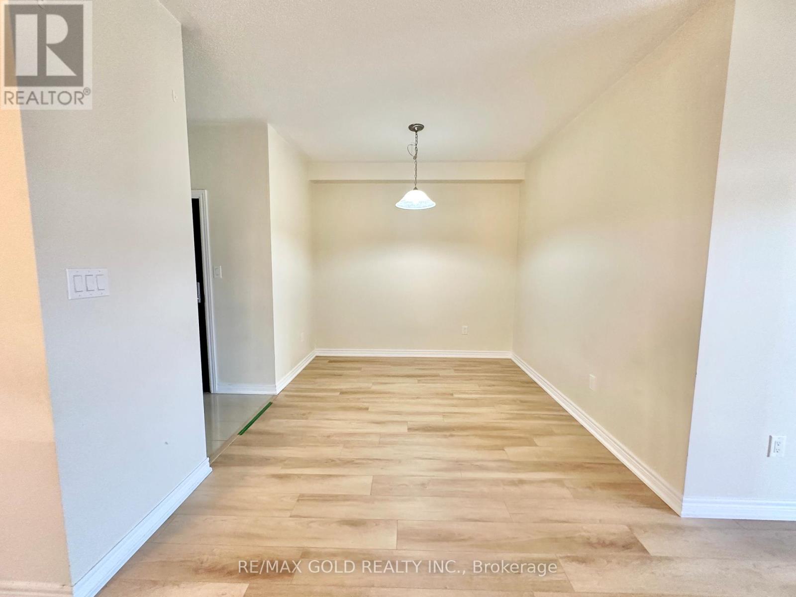 308 - 263 Georgian Drive, Oakville, Ontario  L6H 0L2 - Photo 7 - W13144736