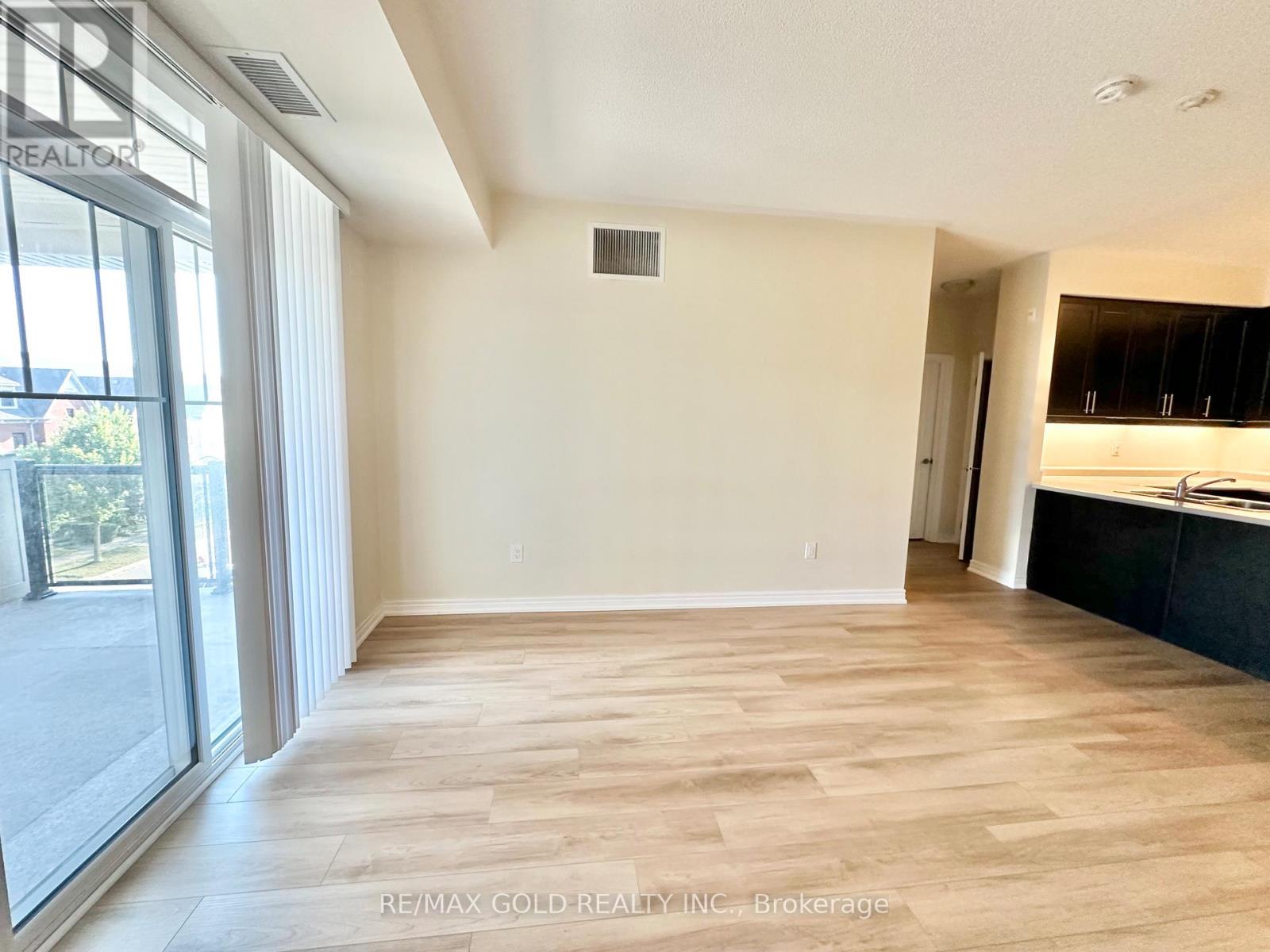 308 - 263 Georgian Drive, Oakville, Ontario  L6H 0L2 - Photo 8 - W13144736