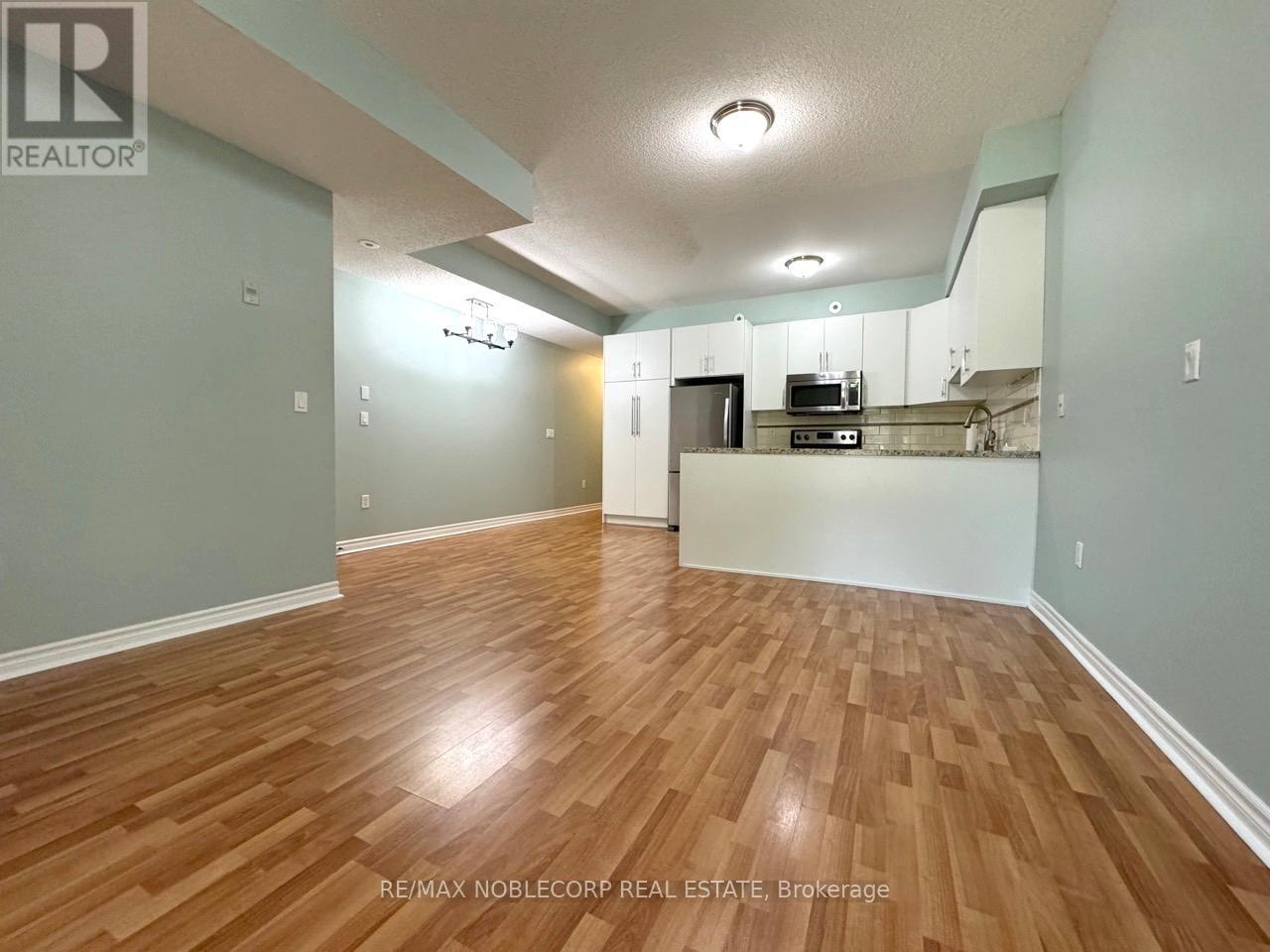 18 - 36 Gibson Avenue, Toronto, Ontario  M9N 0A5 - Photo 3 - W13144754