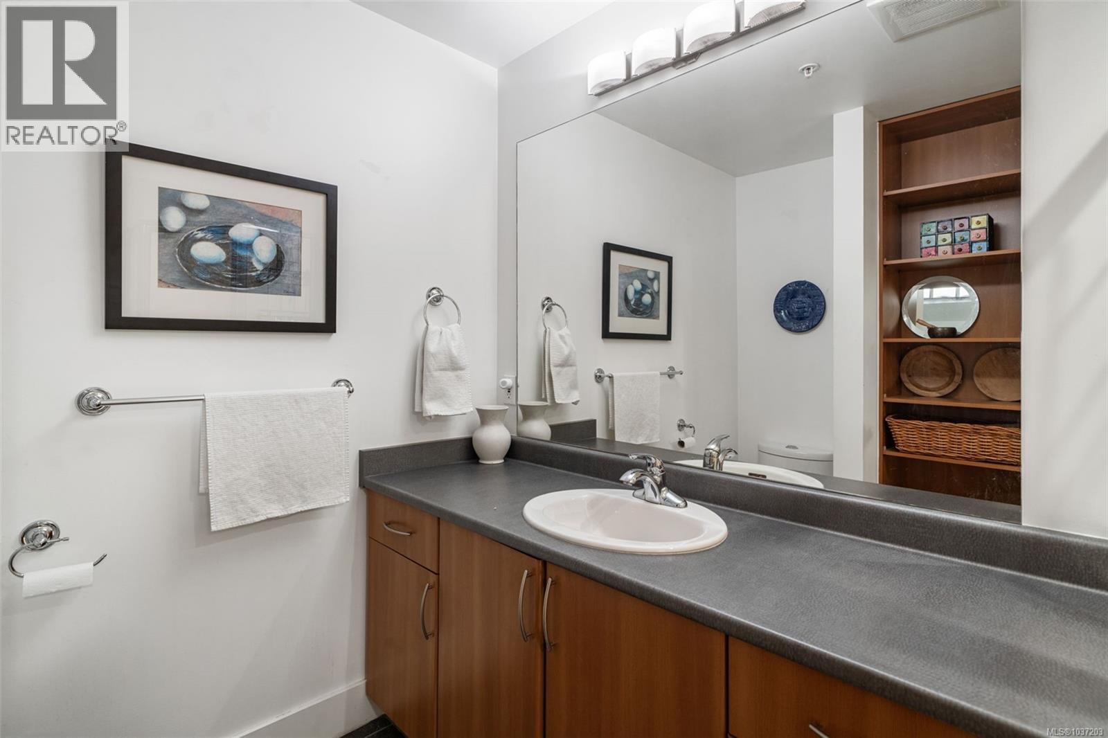 305 300 Waterfront Cres, Victoria, British Columbia  V8T 5K3 - Photo 21 - 1037203