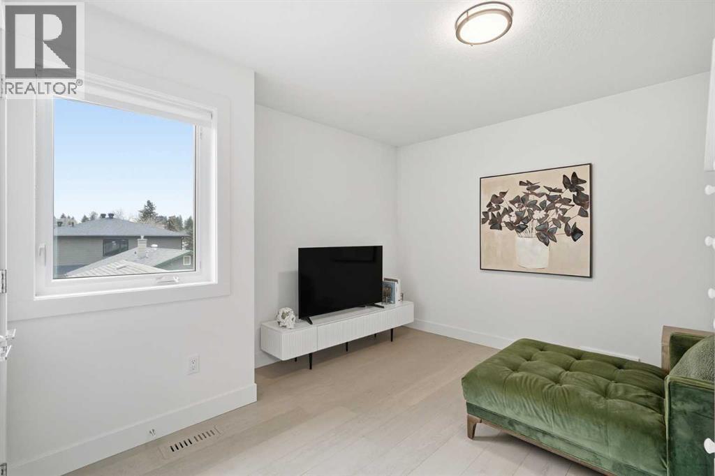 1256 Rosehill Drive NW, Calgary, Alberta  T2K 1M2 - Photo 17 - A2307426
