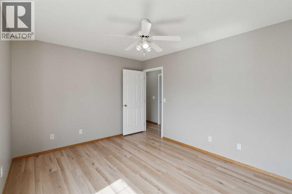 11, 15 Rocky Ridge Gate NW, Calgary, Alberta  T3G 4P6 - Photo 18 - A2307696