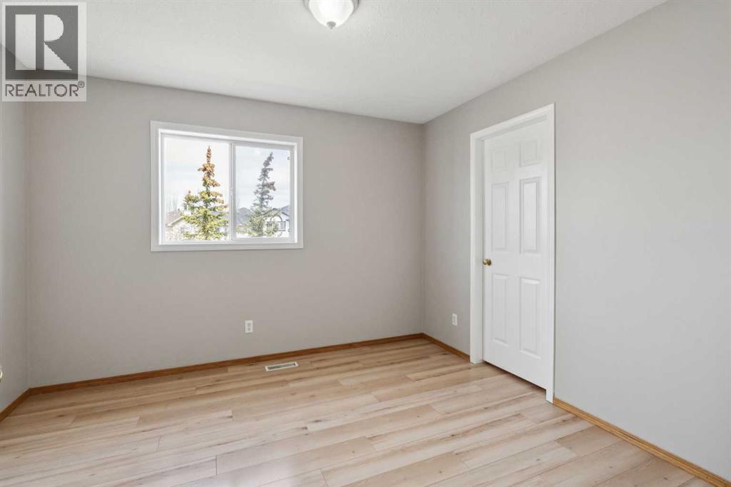 11, 15 Rocky Ridge Gate NW, Calgary, Alberta  T3G 4P6 - Photo 19 - A2307696