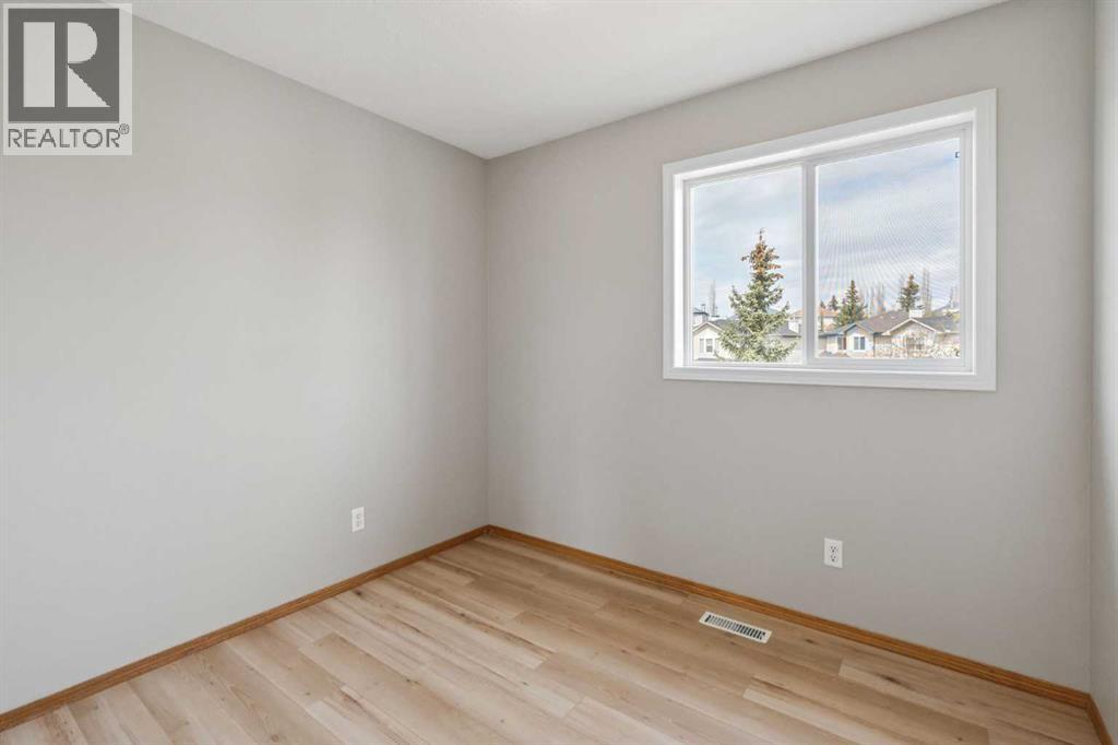 11, 15 Rocky Ridge Gate NW, Calgary, Alberta  T3G 4P6 - Photo 21 - A2307696