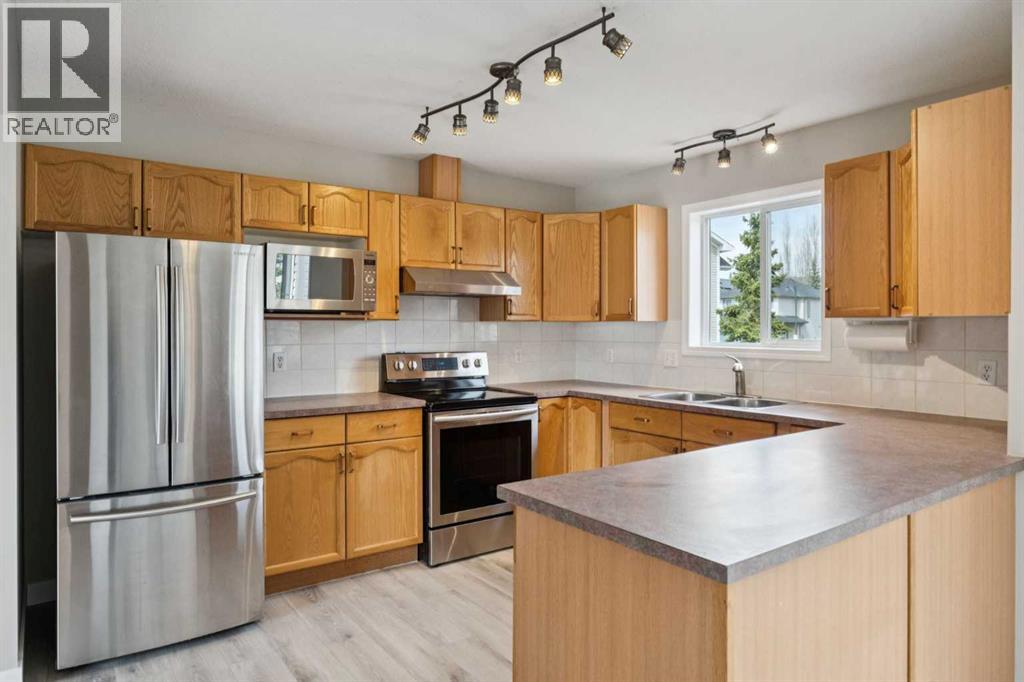 11, 15 Rocky Ridge Gate NW, Calgary, Alberta  T3G 4P6 - Photo 12 - A2307696