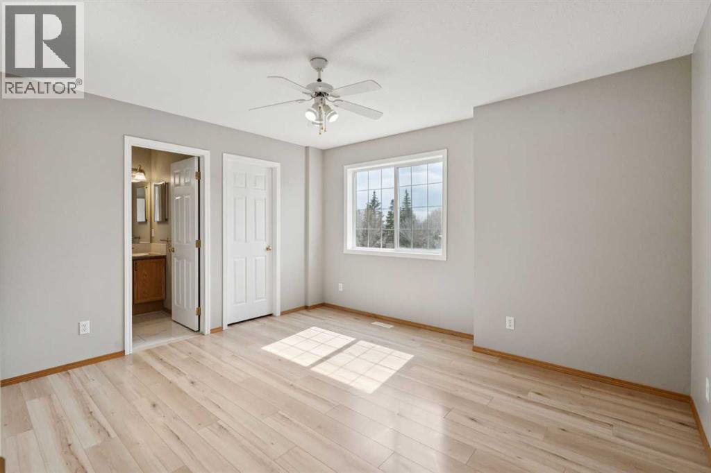 11, 15 Rocky Ridge Gate NW, Calgary, Alberta  T3G 4P6 - Photo 16 - A2307696