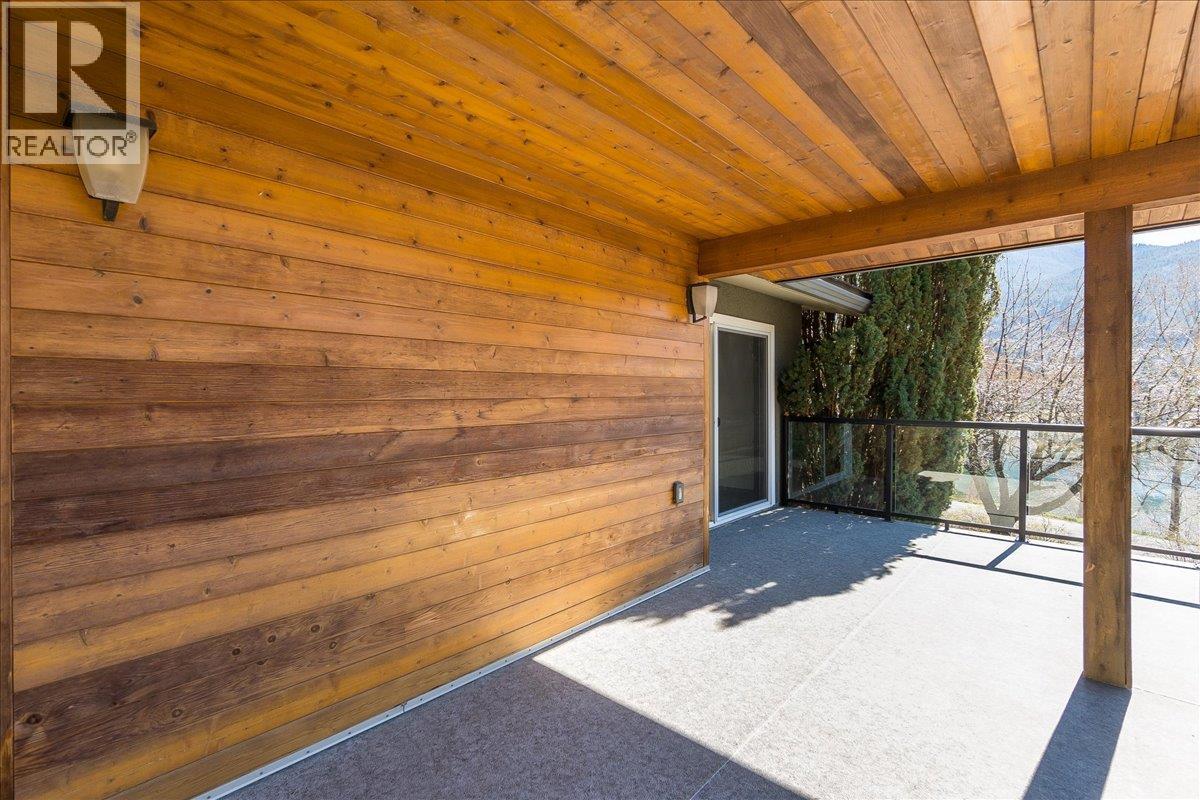 633 Jorgensen Road, Nelson, British Columbia  V1L 5P4 - Photo 16 - 10383215