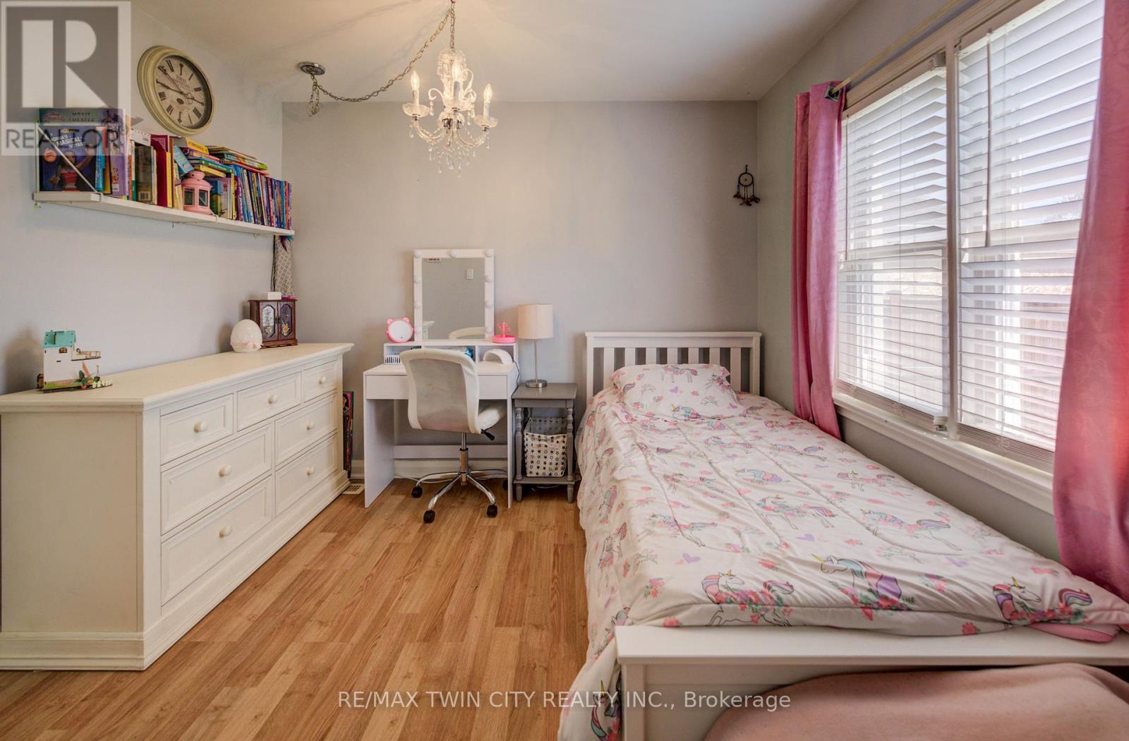 290 Lancaster Street W, Kitchener, Ontario  N2H 4V6 - Photo 11 - X13144620