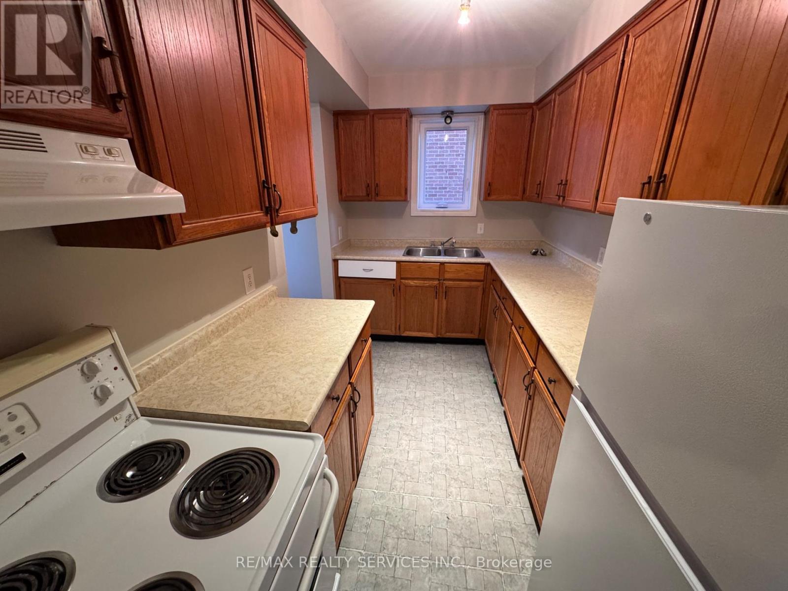 213 Sarah Court, Shelburne, Ontario  L0N 1S2 - Photo 5 - X13144672