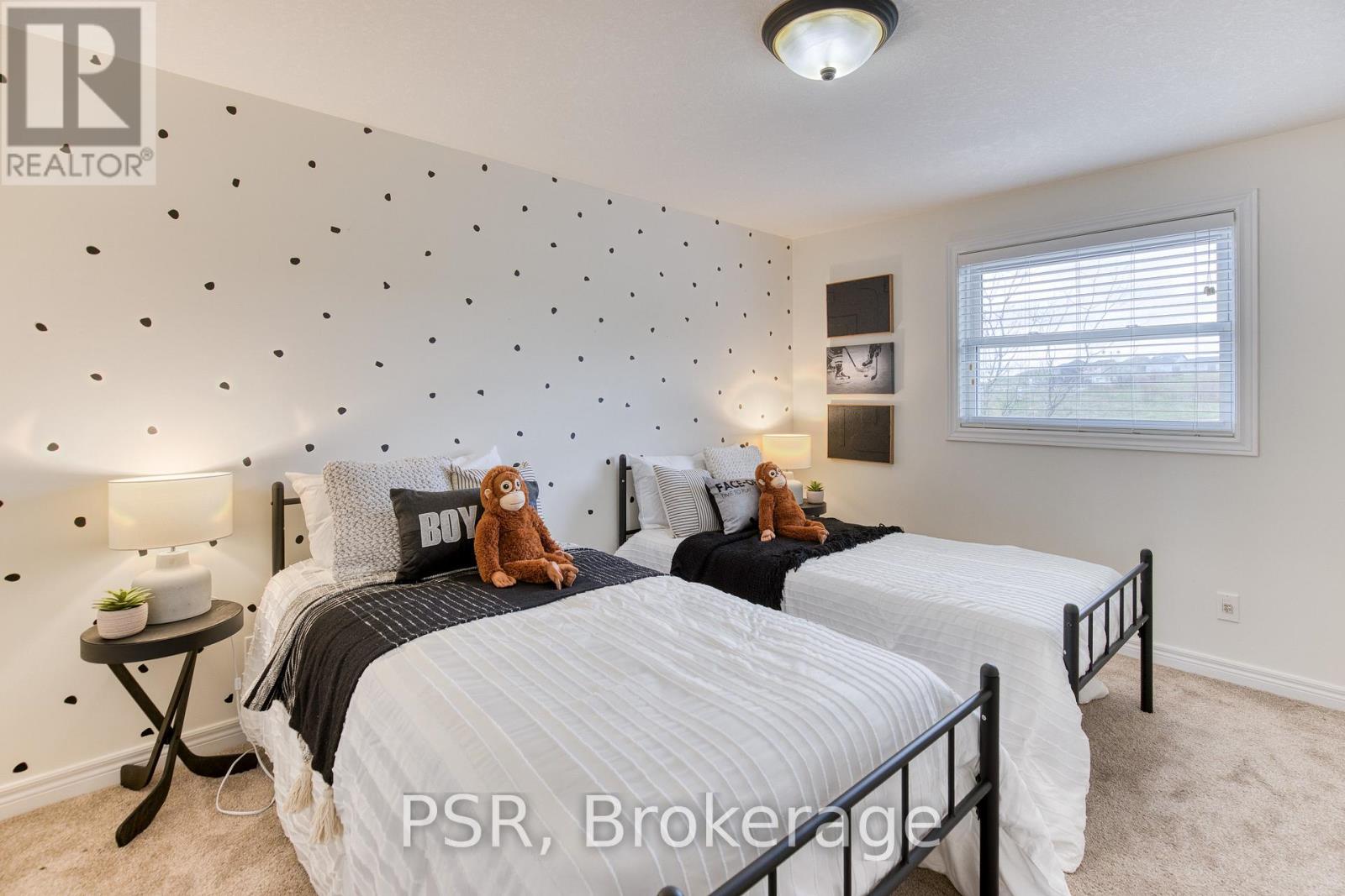 565 St Moritz Avenue, Waterloo, Ontario  N2T 2Z3 - Photo 27 - X13144806