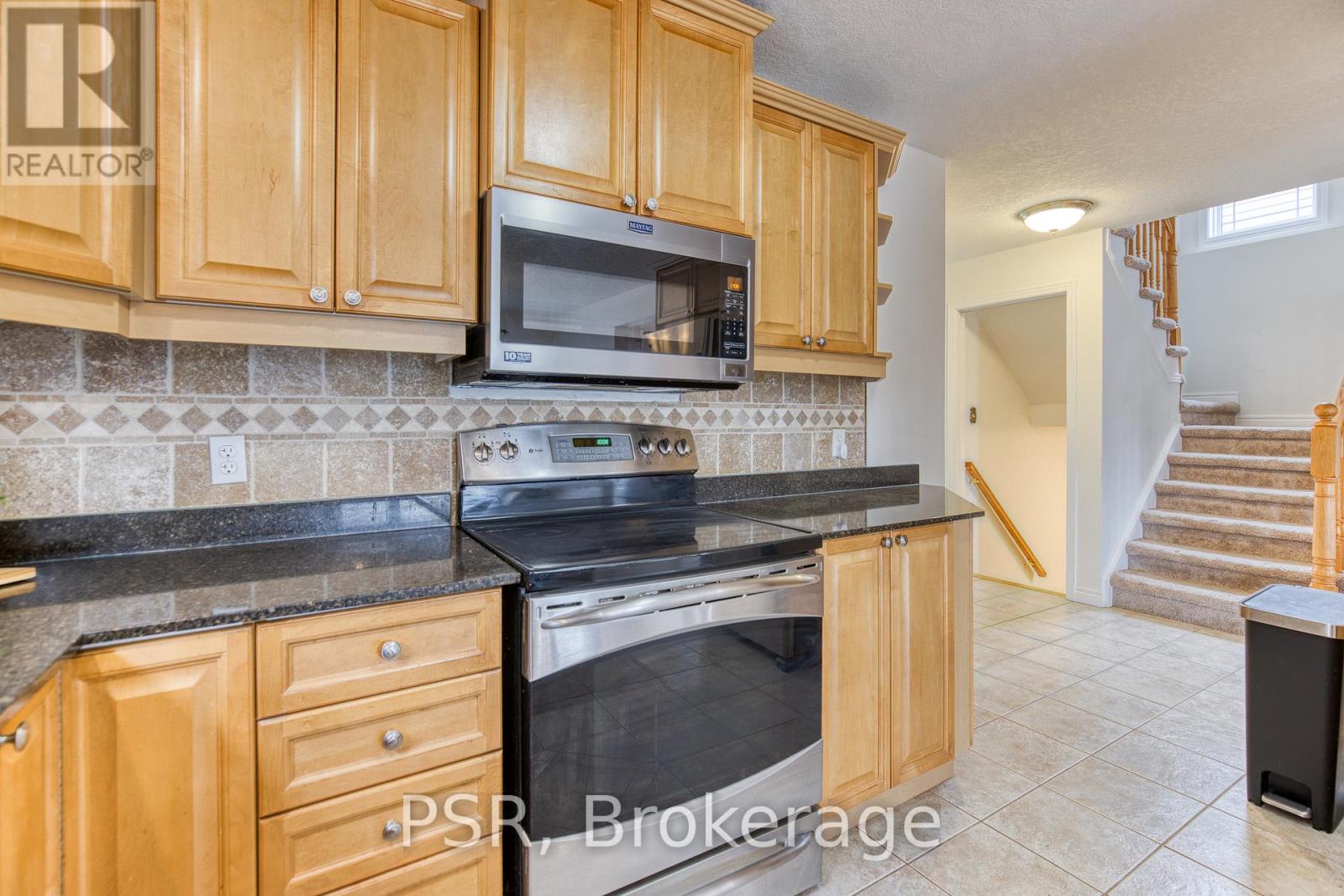 565 St Moritz Avenue, Waterloo, Ontario  N2T 2Z3 - Photo 7 - X13144806