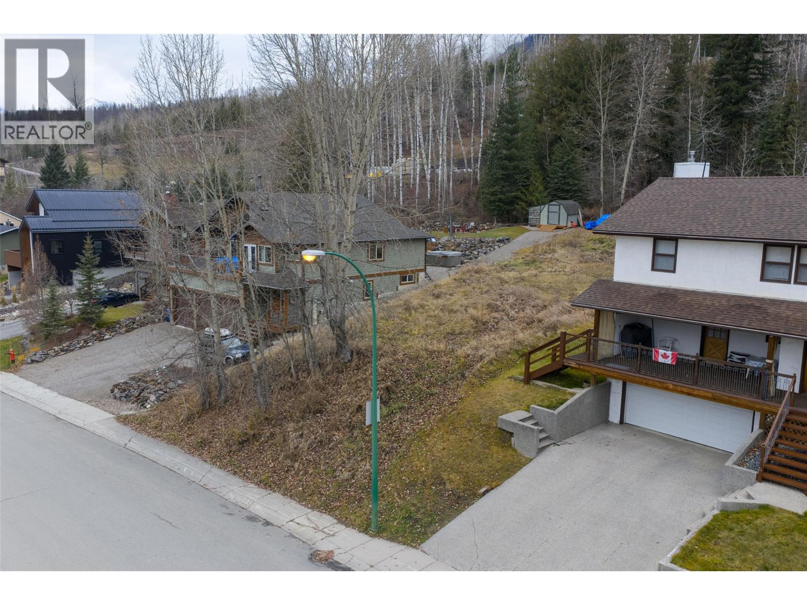 30 Aspen Crescent, Fernie, British Columbia  V0B 1M5 - Photo 6 - 10387908