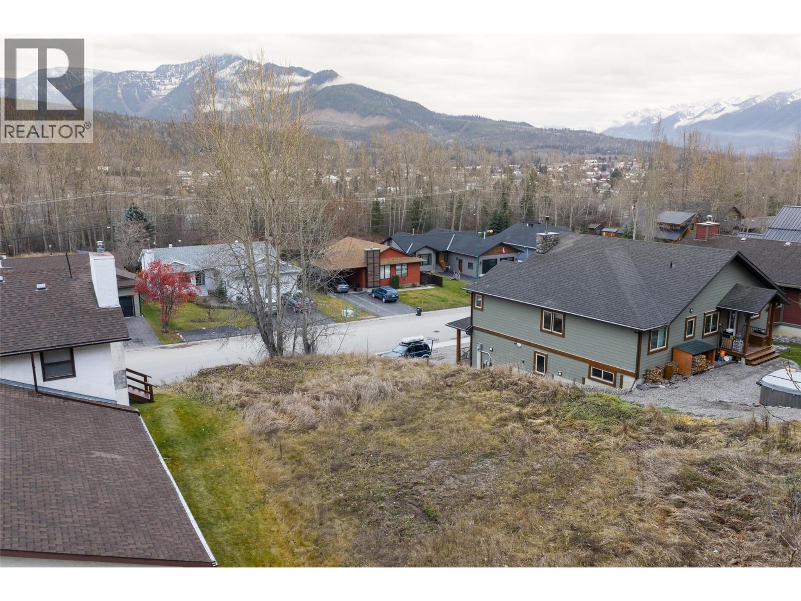 30 Aspen Crescent, Fernie, British Columbia  V0B 1M5 - Photo 7 - 10387908