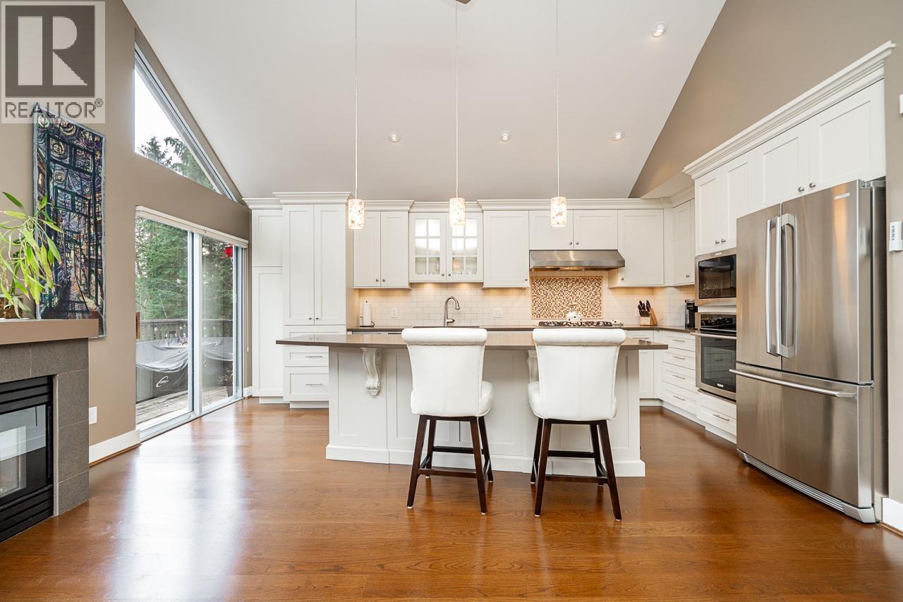 22 4055 Indian River Drive, North Vancouver, British Columbia  V7G 2R7 - Photo 2 - R3124852