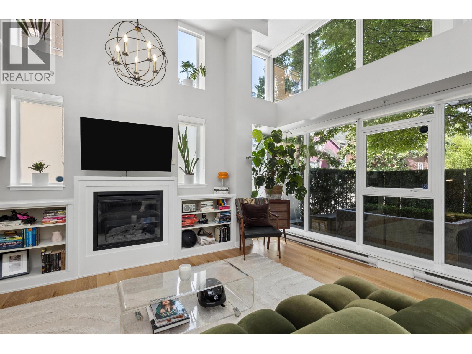 428 Helmcken Street, Vancouver, British Columbia  V6B 0B1 - Photo 2 - R3124870