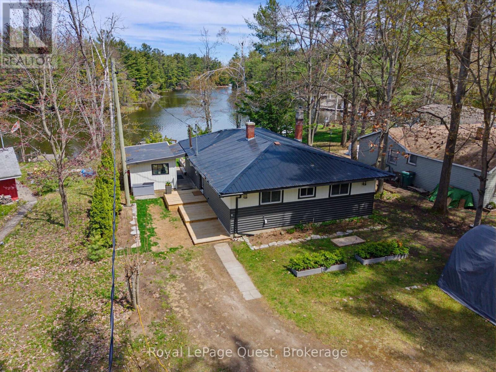 121 STANLEY ROAD, Kawartha Lakes, Ontario