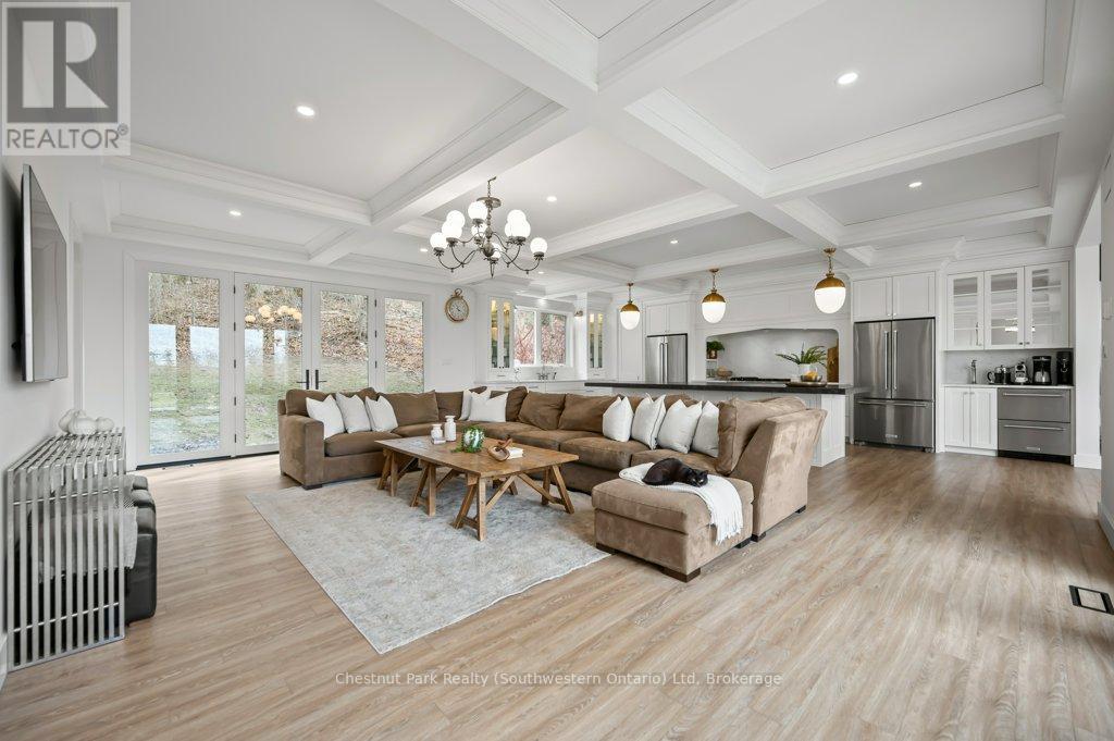 27 VARDON DRIVE, Guelph, Ontario