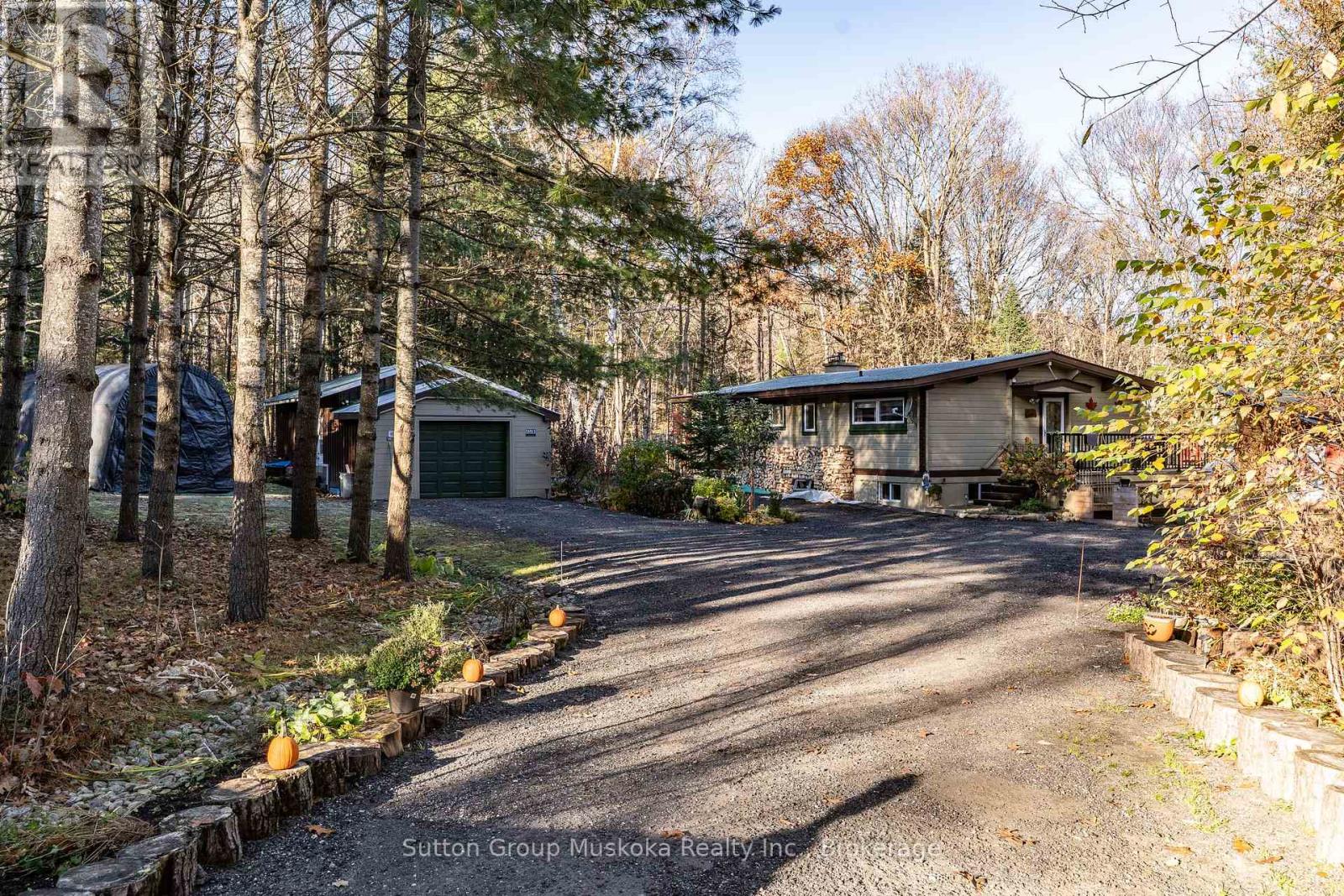 236 HOODSTOWN ROAD, Huntsville, Ontario