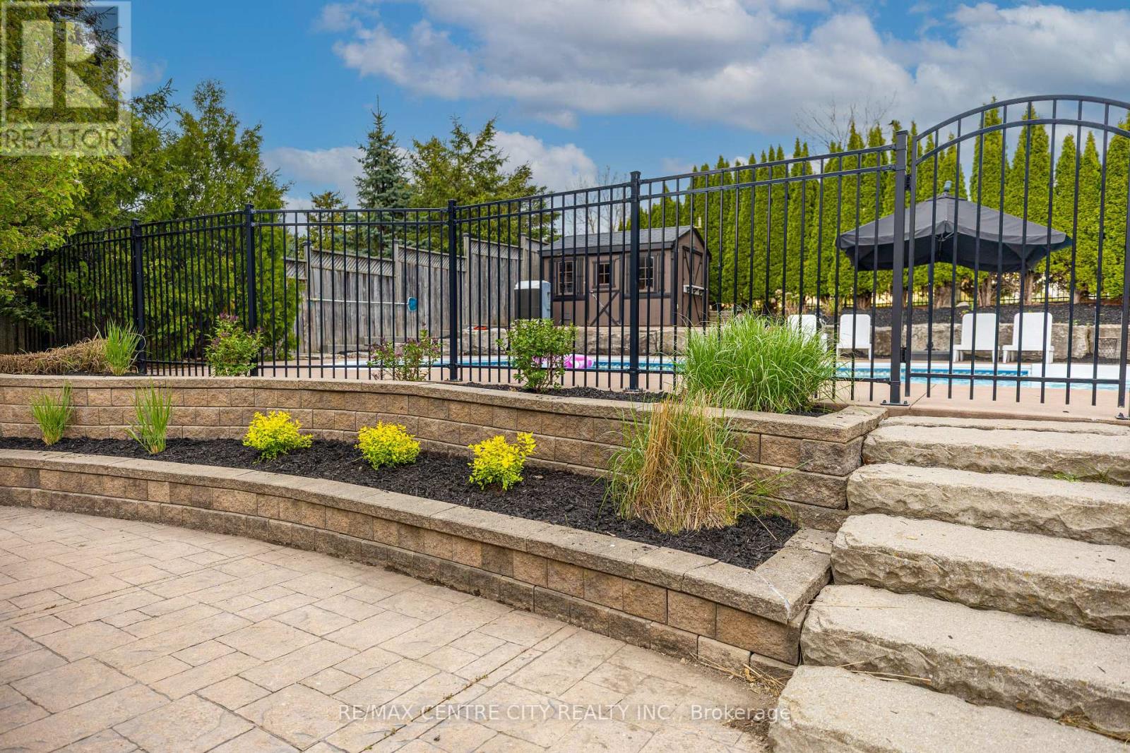 2114 Riverbend Road, London South, Ontario  N6K 0A3 - Photo 11 - X13145060