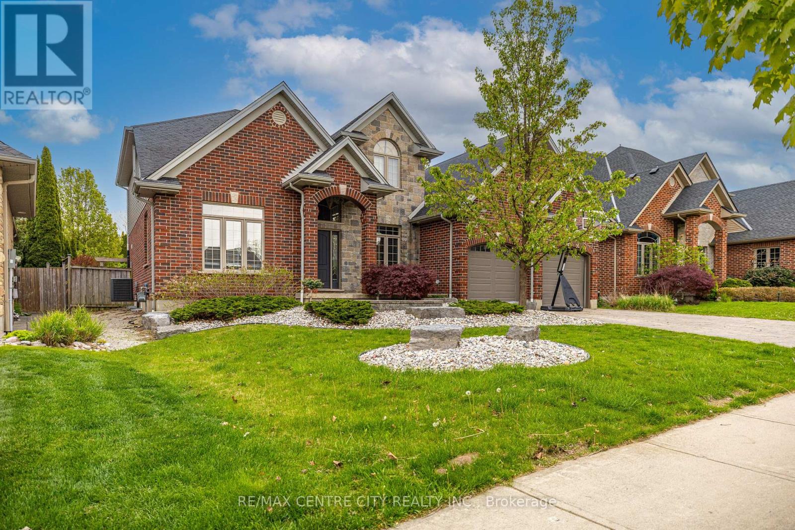 2114 Riverbend Road, London South, Ontario  N6K 0A3 - Photo 2 - X13145060