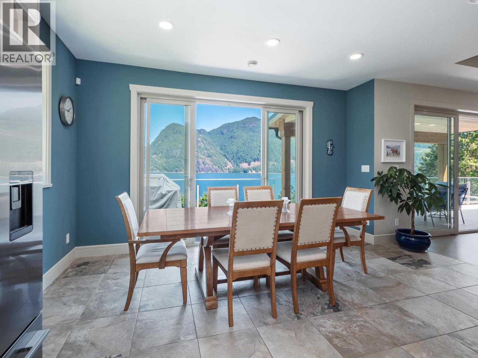 107 Witherby Road, Gibsons, British Columbia  V0N 1V6 - Photo 10 - R3124848