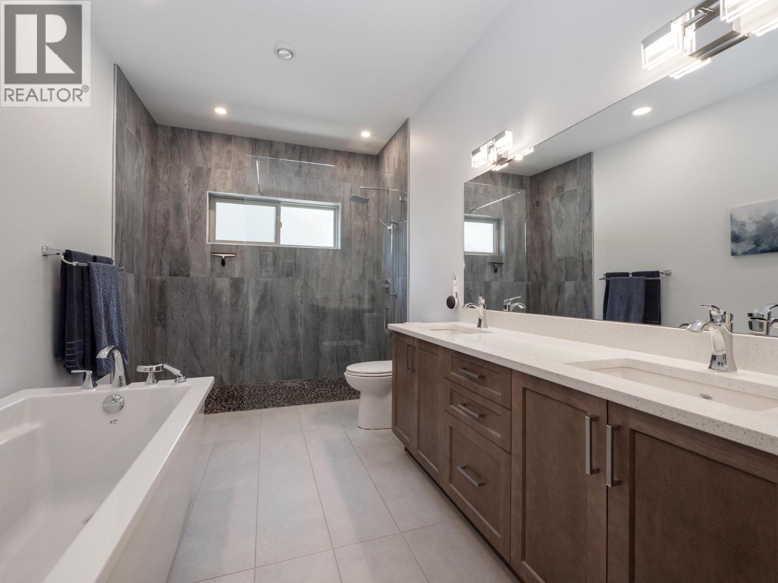 107 Witherby Road, Gibsons, British Columbia  V0N 1V6 - Photo 19 - R3124848