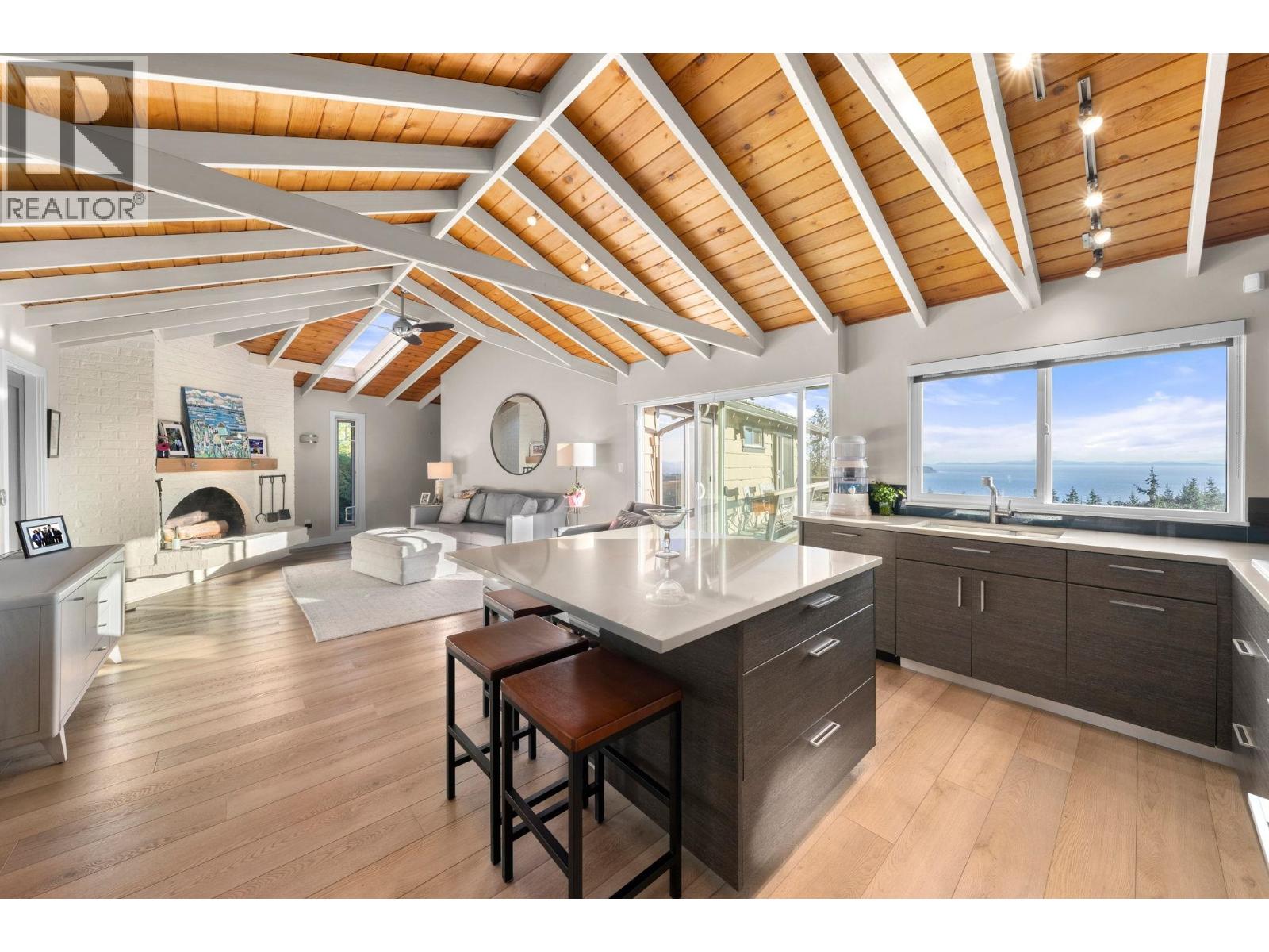 4570 Woodgreen Court, West Vancouver, British Columbia  V7S 2V7 - Photo 6 - R3124866