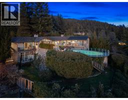 4570 WOODGREEN COURT, West Vancouver, British Columbia