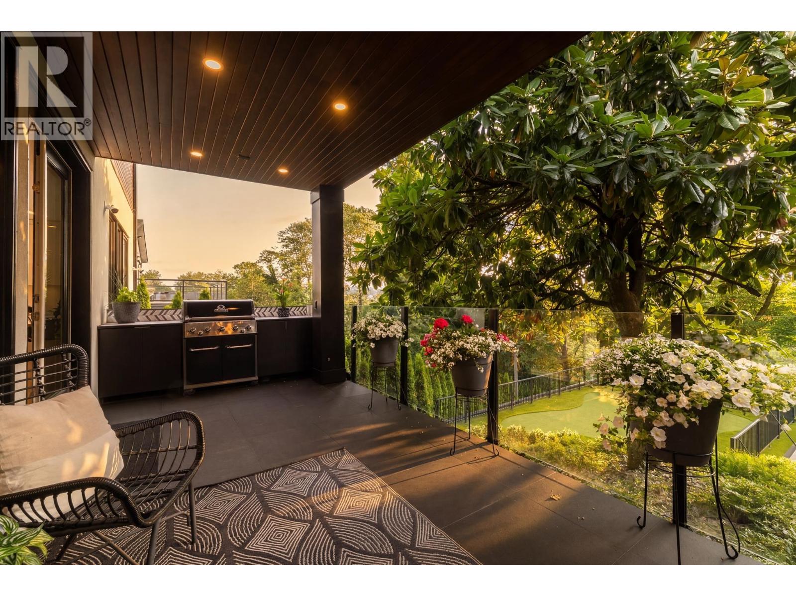 919 E 4th Street, North Vancouver, British Columbia  V7L 1K3 - Photo 14 - R3124893