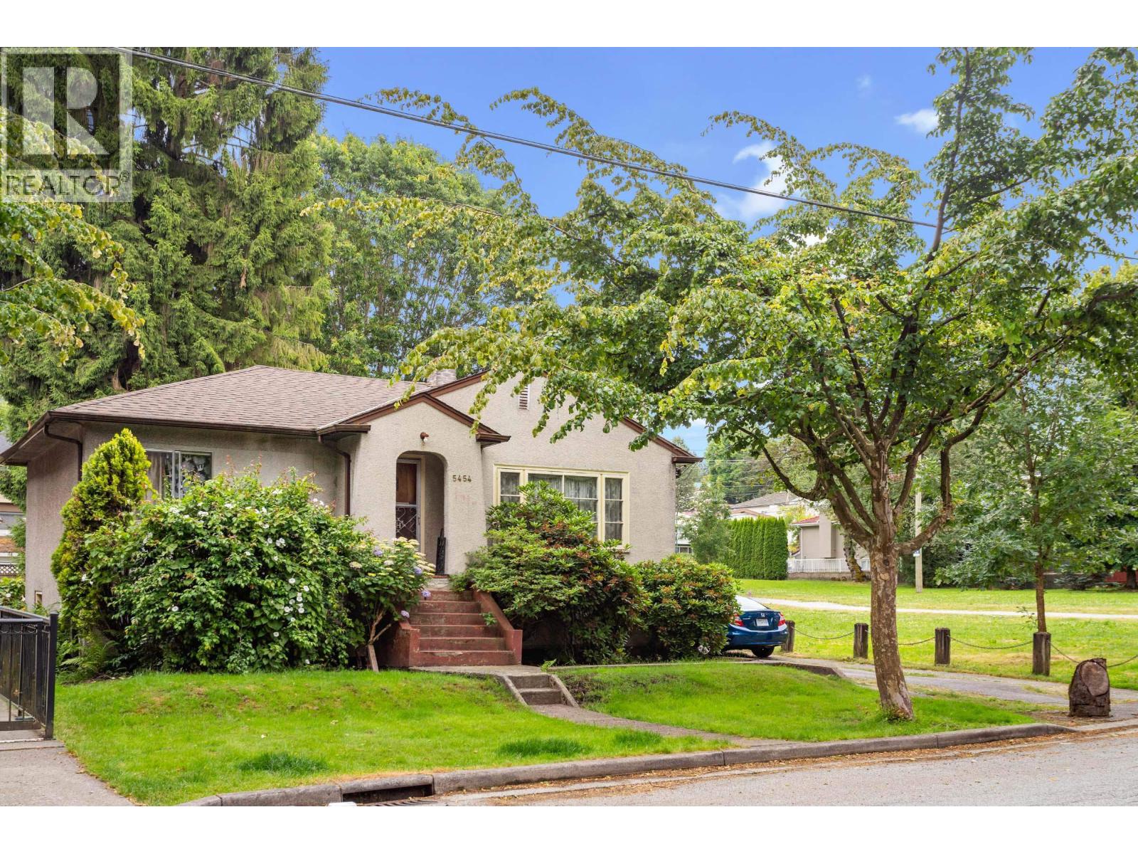 5454 MELBOURNE STREET, Vancouver
