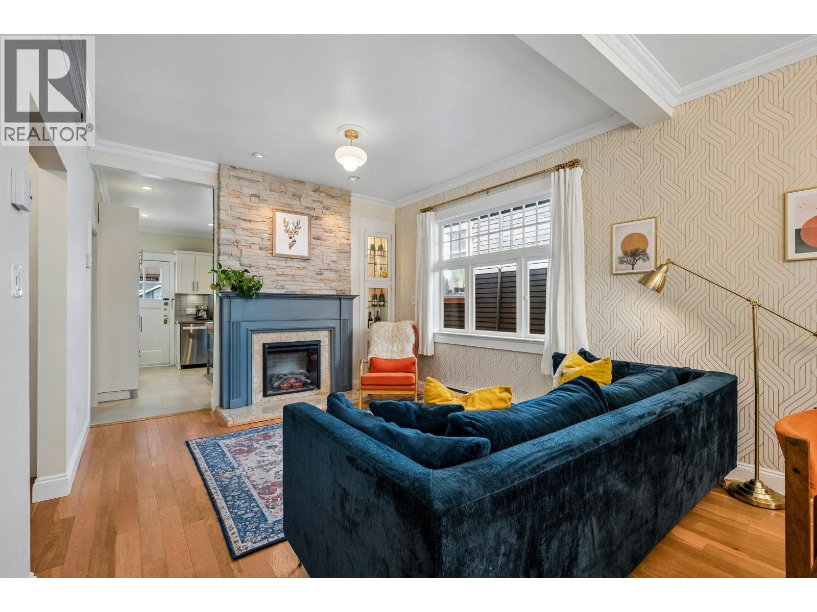 2323 Graveley Street, Vancouver, British Columbia  V5L 3C3 - Photo 1 - R3124919